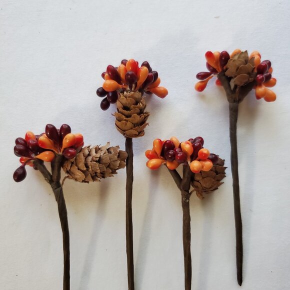 Fall / Autumn Pip Berry Cluster - 4.5" Stem with Pinecone – Set of (4) - Picture 1 of 4